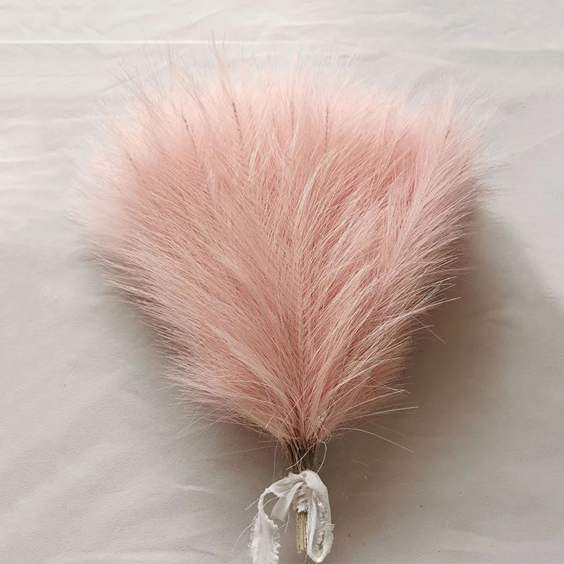 10/30pcs Artificial Pampas Grass – Fluffy Boho Decor for Home & Wedding