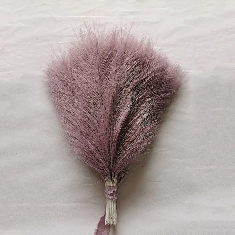 10/30pcs Artificial Pampas Grass – Fluffy Boho Decor for Home & Wedding