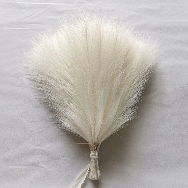 10/30pcs Artificial Pampas Grass – Fluffy Boho Decor for Home & Wedding